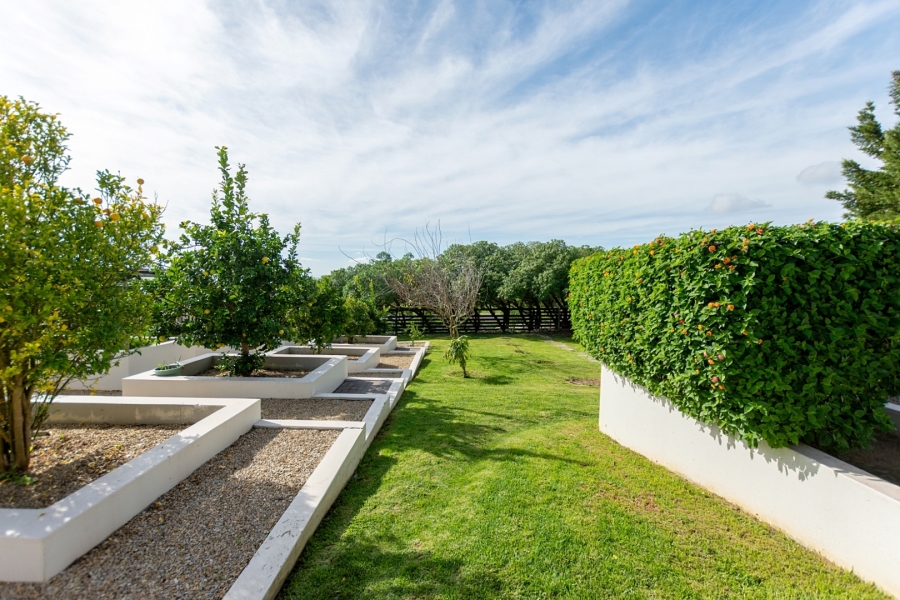 9 Bedroom Property for Sale in Olifantskop Western Cape